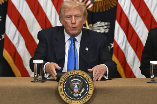 Trump anuncia negociaciones de 90 días con México y el mantenimiento de los aranceles del 25 %.