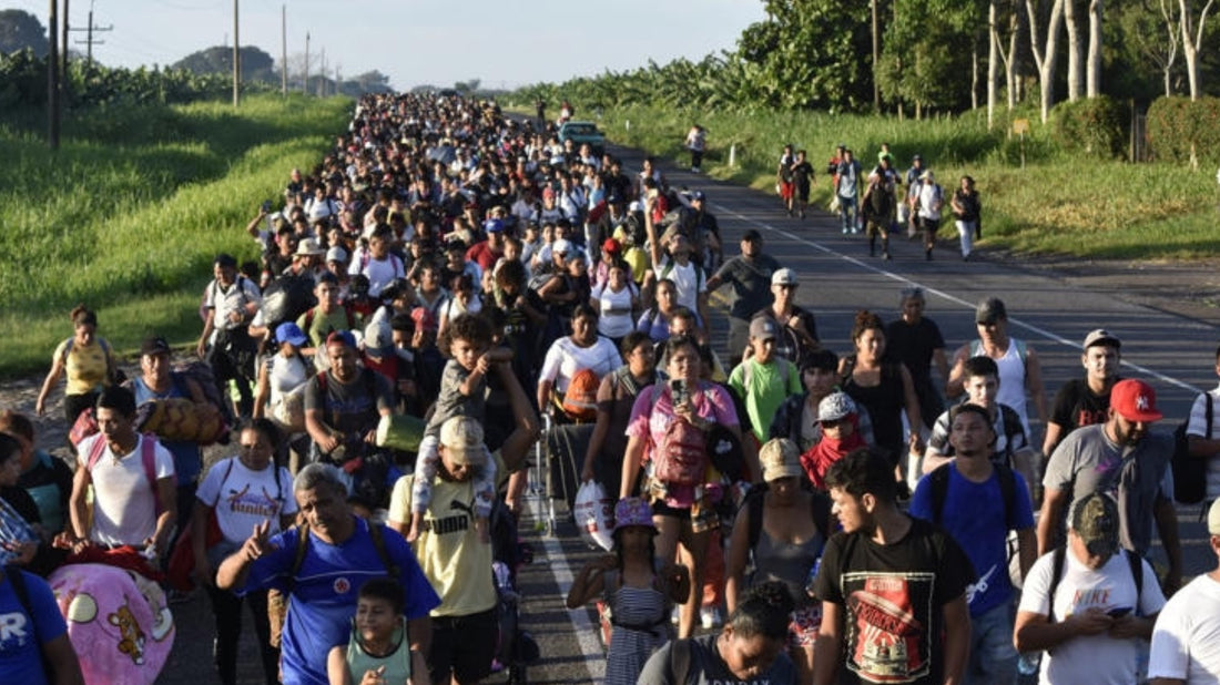 3000 migrantes parten a pie desde el sur de México camino de Estados Unidos